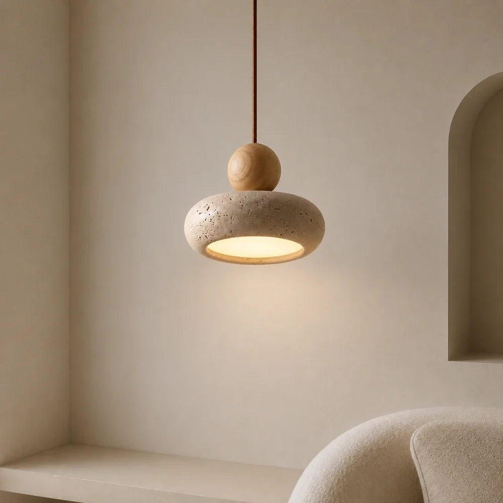 Alvina — Suspension travertin et sphère de bois