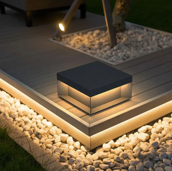 Cubéa — Lampe d'extérieur cube en aluminium LED