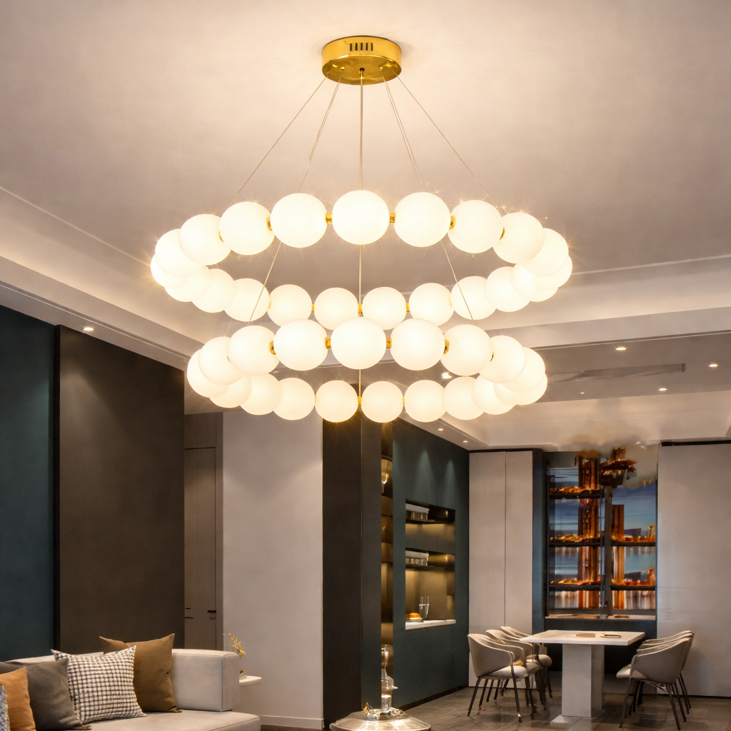 Perla — Lustre grand format aux lignes précieuses