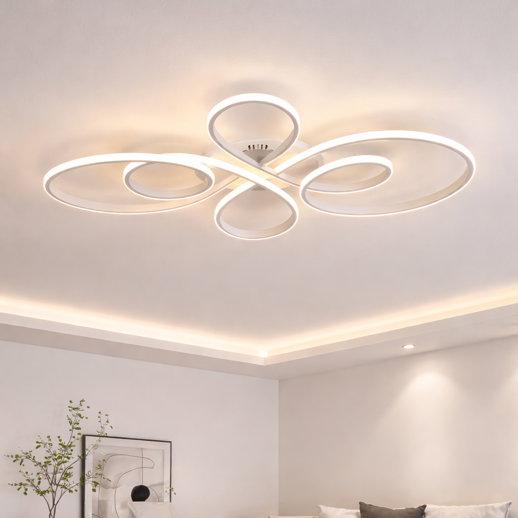 Arabella — Plafonnier à volutes sculptées