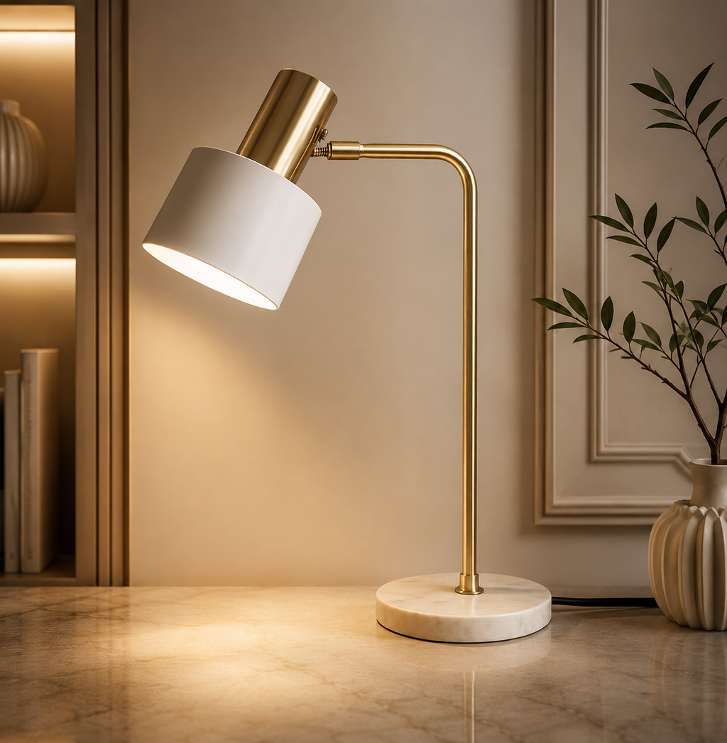 Bellina — Lampe à poser au bras doré