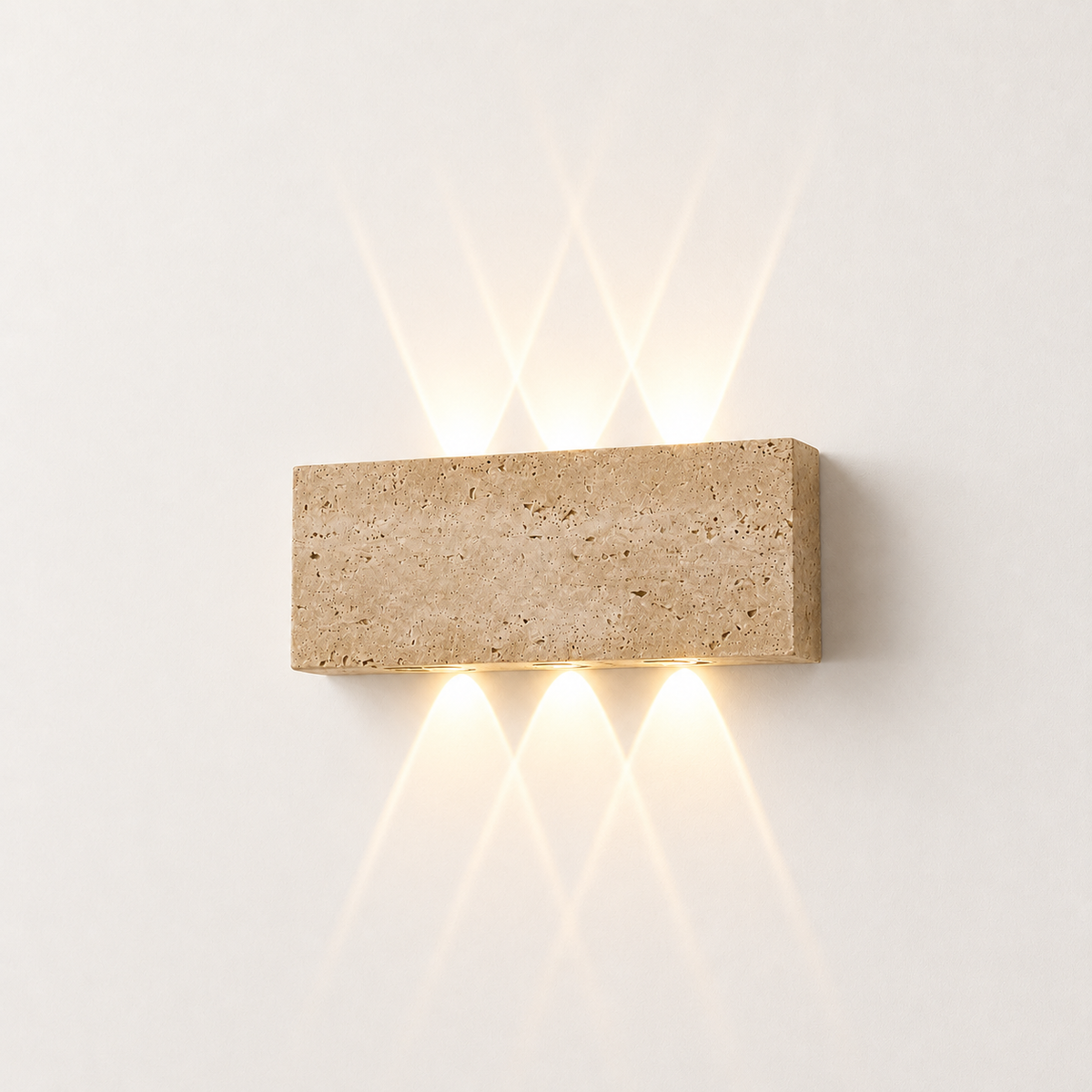 Sorella — Applique LED en travertin naturel