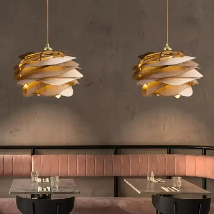 Ondia — Suspension ondulée en bois et bambou
