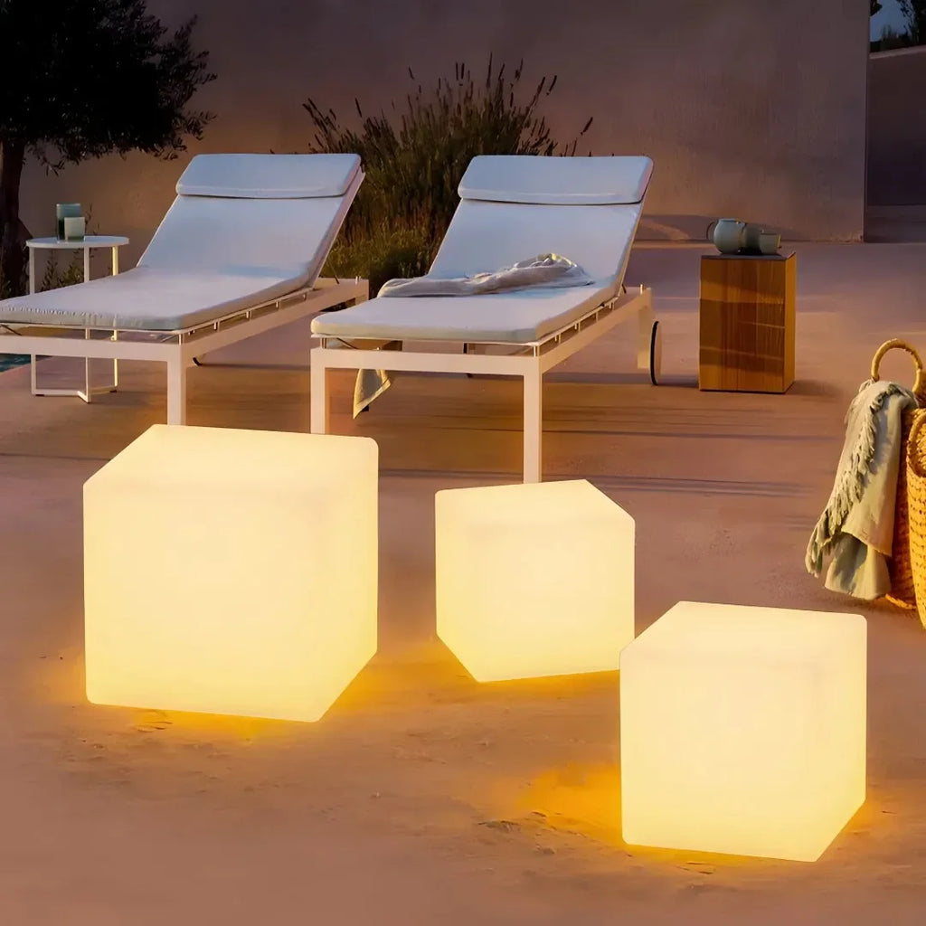 Cubo — Lampe cube LED rechargeable d'extérieur