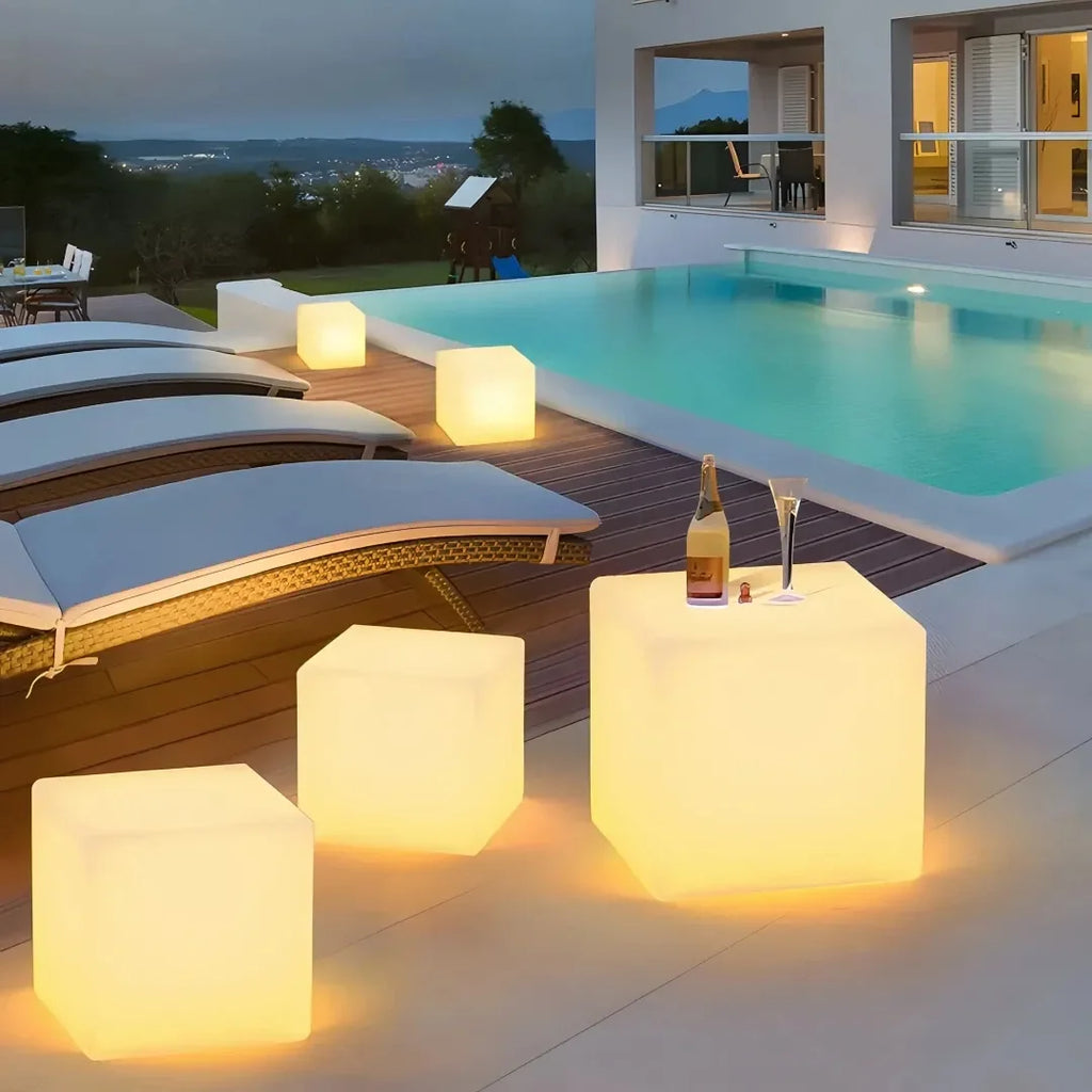 Cubo — Lampe cube LED rechargeable d'extérieur