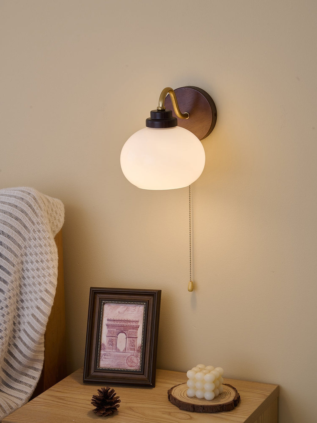 Verrane — Applique murale en bois et verre
