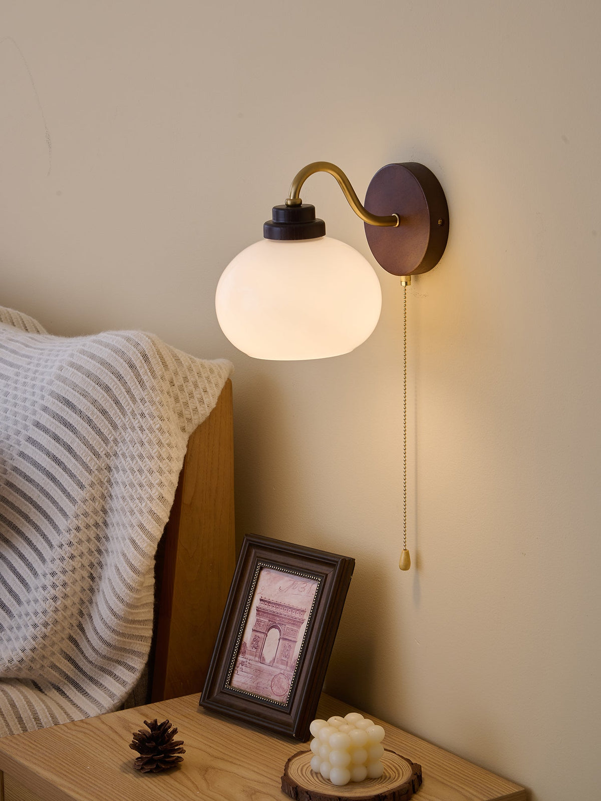 Verrane — Applique murale en bois et verre