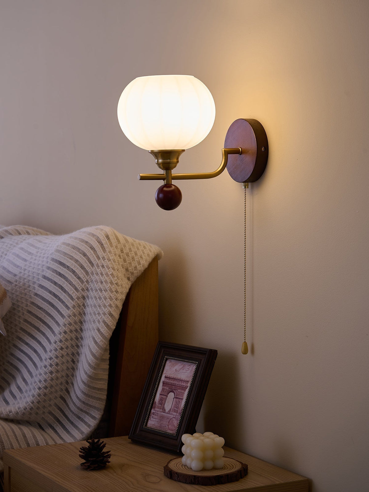Verrane — Applique murale en bois et verre