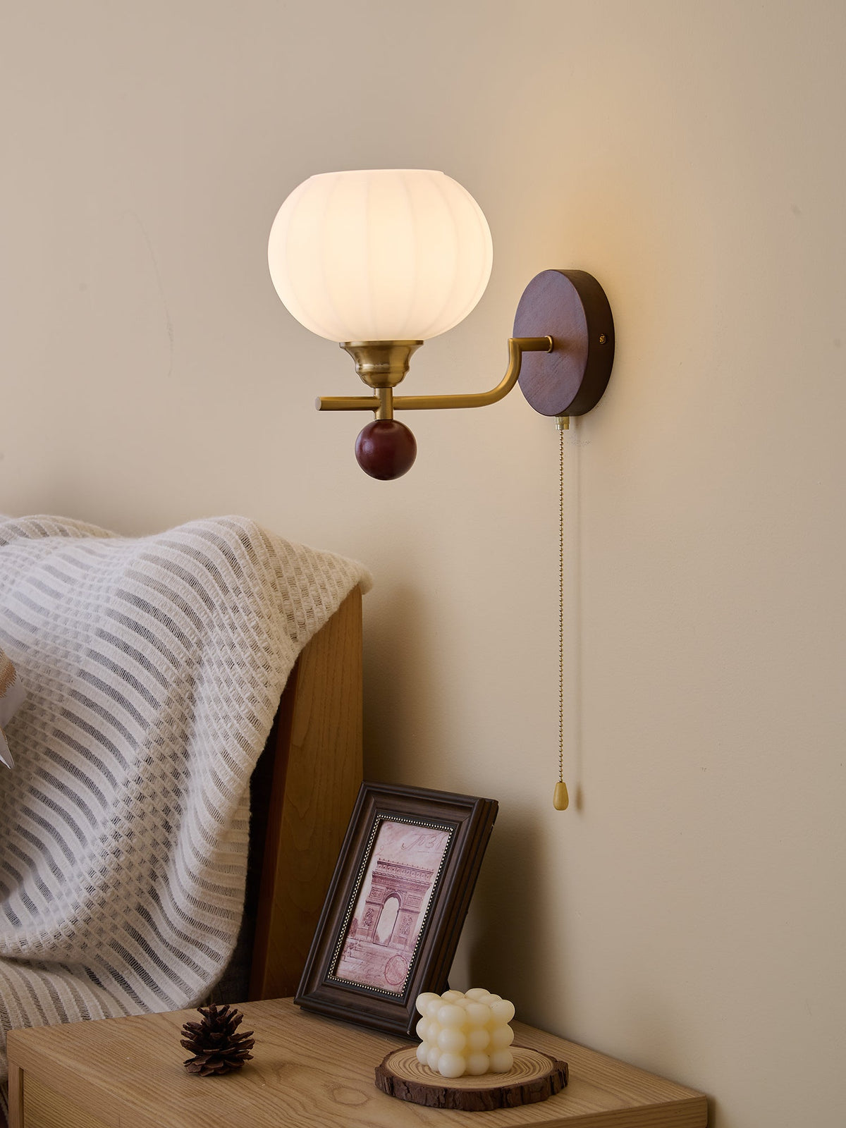 Verrane — Applique murale en bois et verre