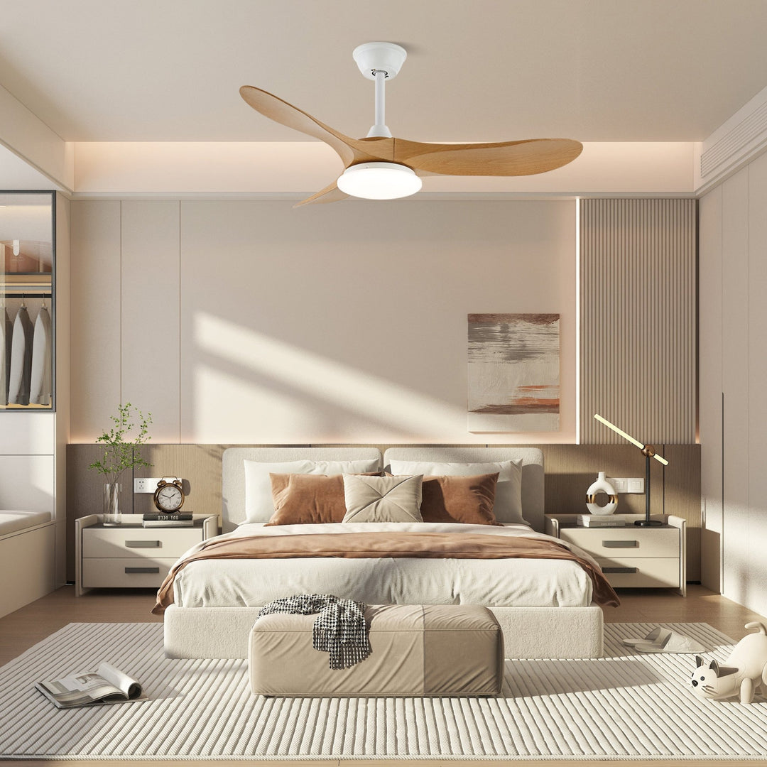 Liora — Ventilateur de plafond lumineux en bois