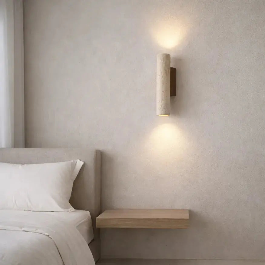 Mysane — Applique verticale en travertin et bois