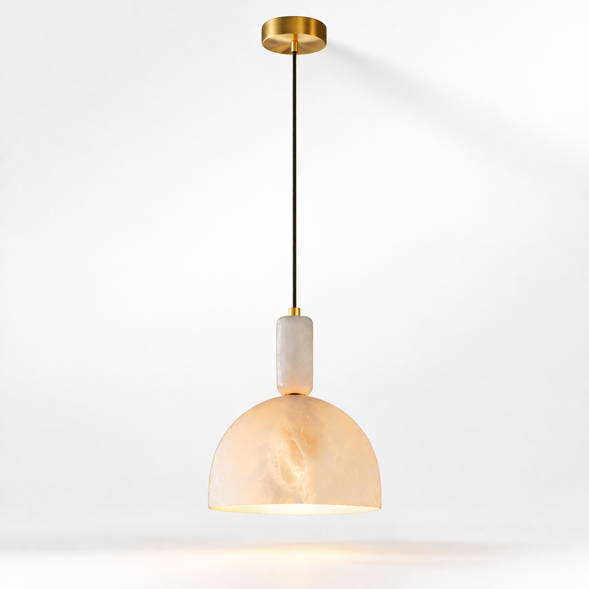 Calvina — Suspension cloche en marbre blanc