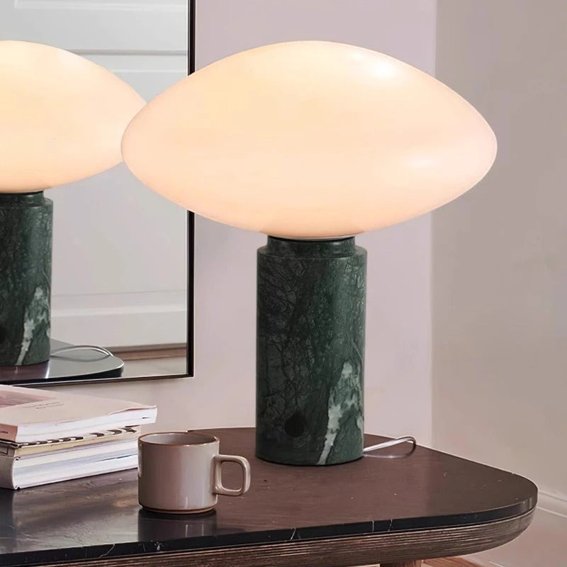 Lampe à Poser Nordique en Marbre Véritable – Modèle Kuméa (DIMOREE)