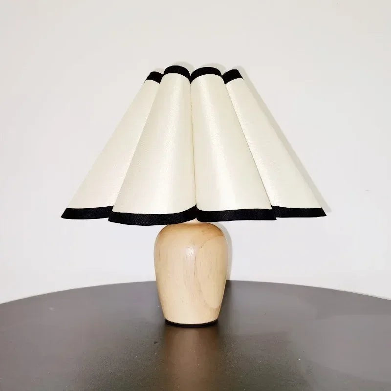 Lampe à Poser avec Abat-Jour Plissé – Modèle Séraphine (DIMOREE)
