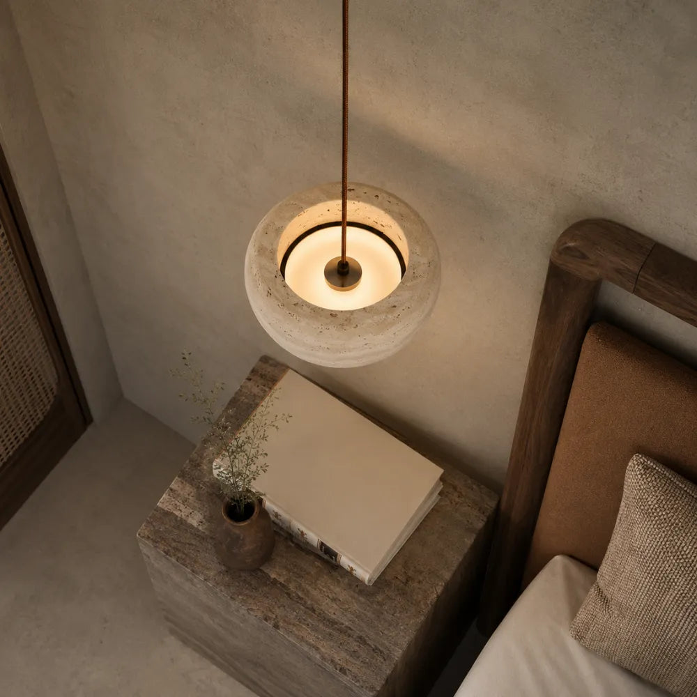 Isaura — Suspension en travertin naturel