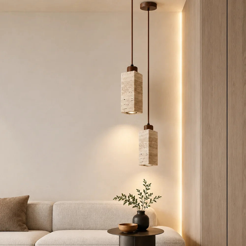 Kobena — Suspension verticale en travertin et bois
