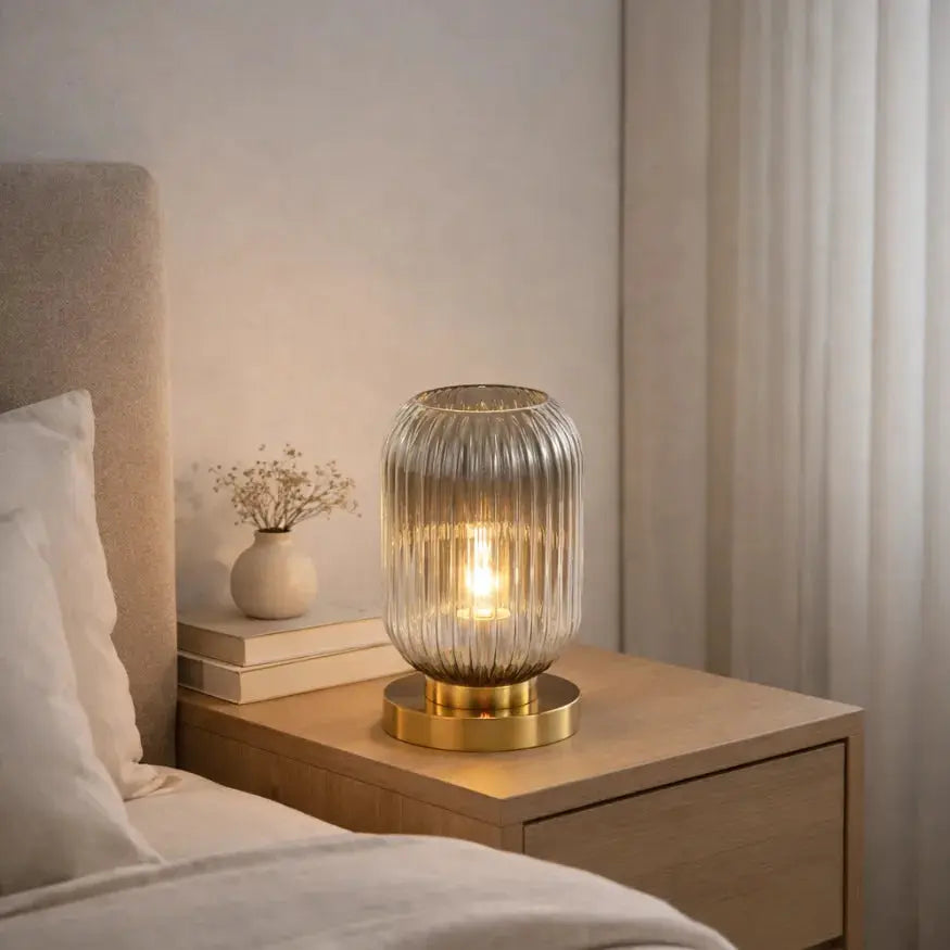 Irsa — Lampe à poser globe en verre et laiton