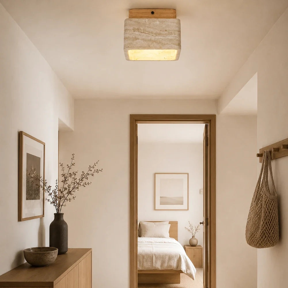 Cubina — Plafonnier cubique en travertin et bois