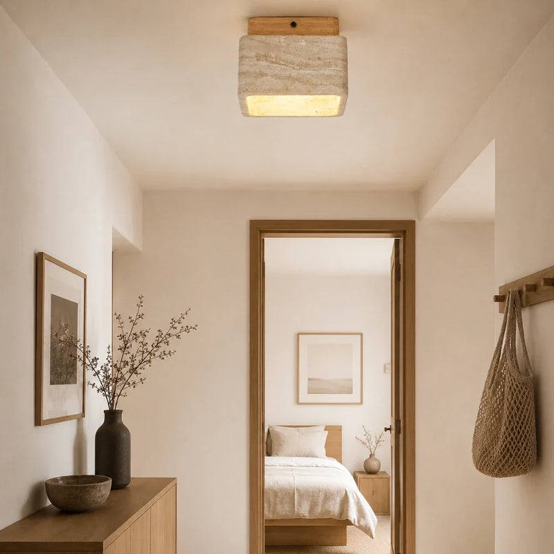Cubina — Plafonnier cubique en travertin et bois