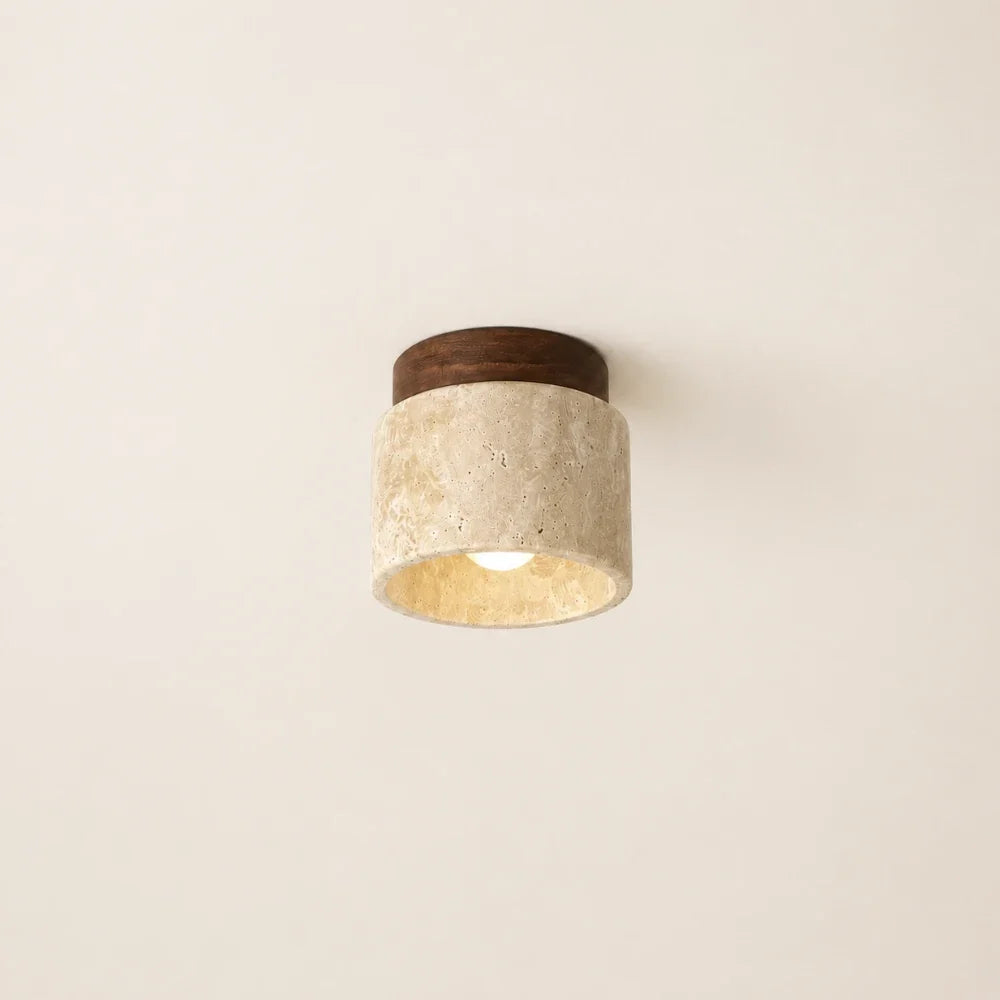 Nordana — Plafonnier compact en travertin et bois