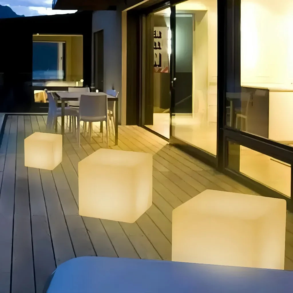 Cubo — Lampe cube LED rechargeable d'extérieur