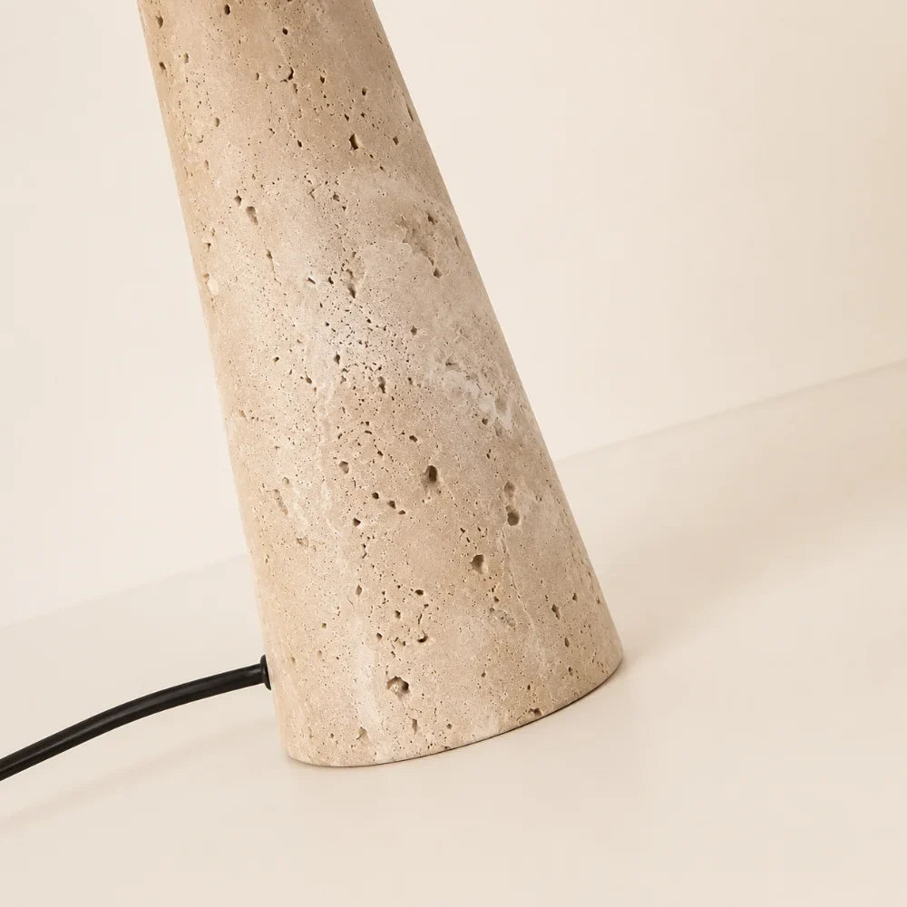 Silane — Lampe de chevet en travertin et tissu